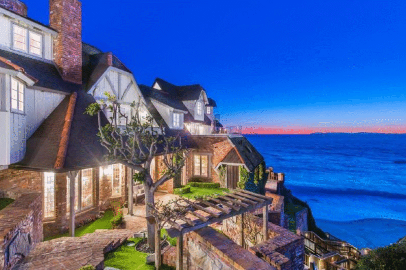 Waterfront Homes for Sale: Wake Up to Stunning Views Every Day